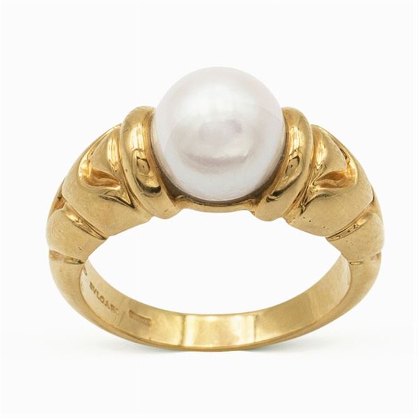 Bulgari, anello collezione Parentesi