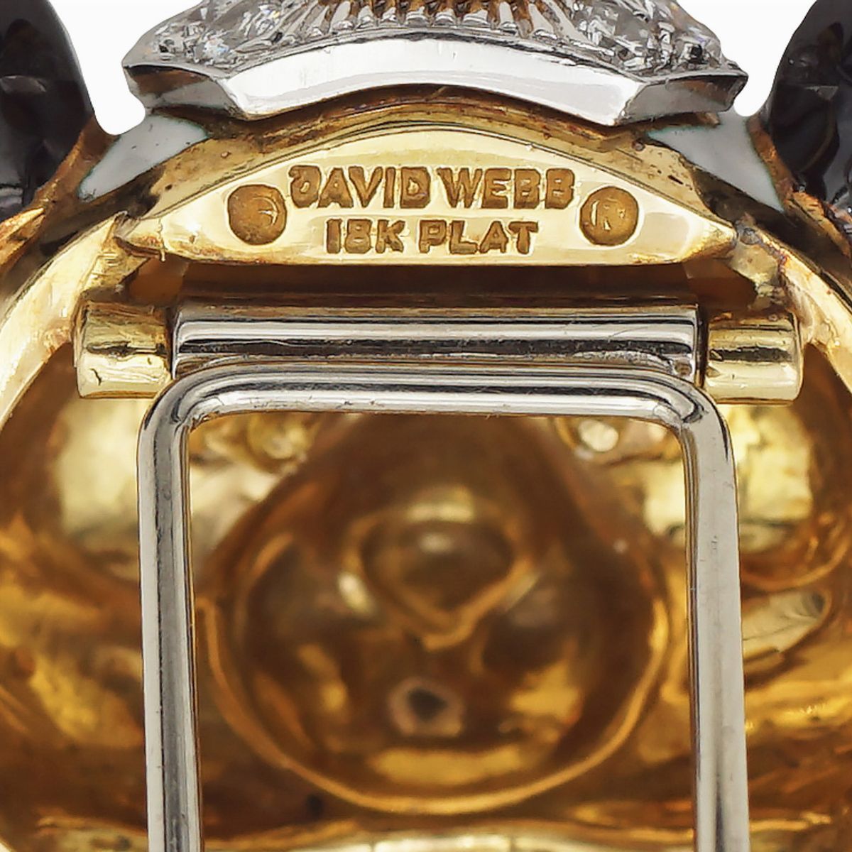 David Webb, Spilla "panda" in Oro Giallo 18kt e Platino