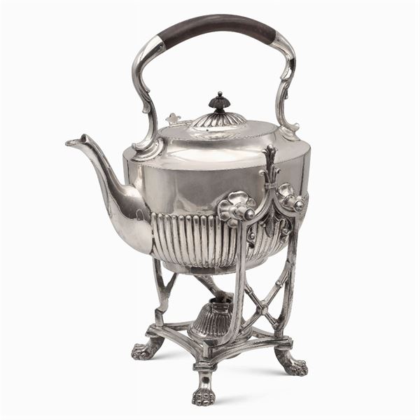 Tea kettle in metallo argentato  (Inghilterra, XIX-XX Sec.)  - Asta ARGENTI E L'ARTE DELLA TAVOLA - Colasanti Casa d'Aste