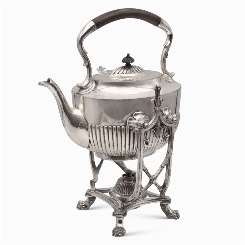 Tea Kettle in Metallo Argentato