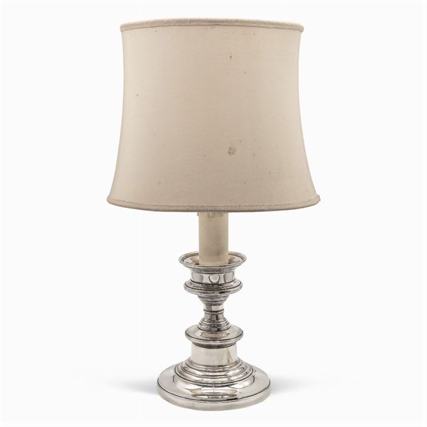 Lampada da tavolo in argento