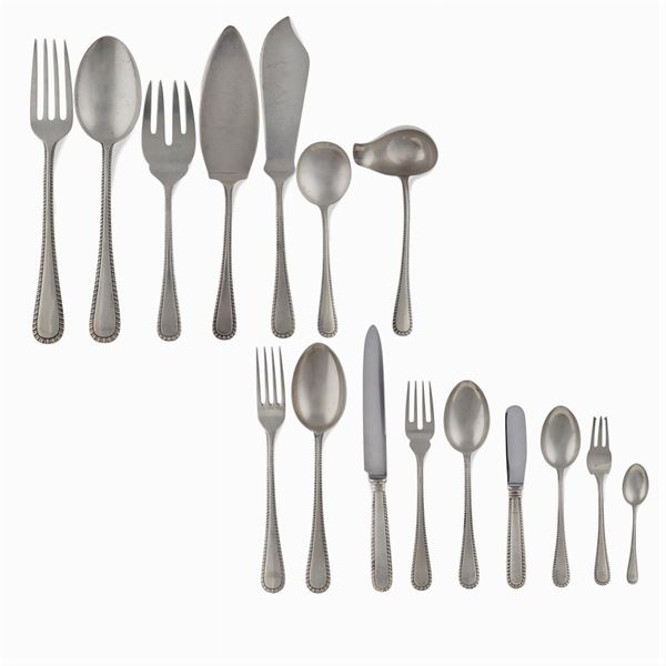 Buccellati, silver cutlery service (90)