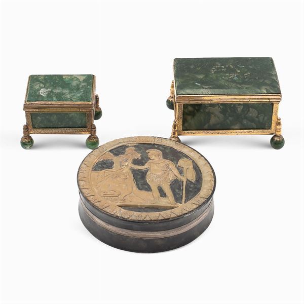 Gruppo di scatole in marmo e rame dorato (3)  (Manifatture diverse)  - Asta ARGENTI E L'ARTE DELLA TAVOLA - Colasanti Casa d'Aste