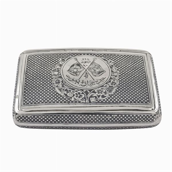Tabacchiera in argento niellato