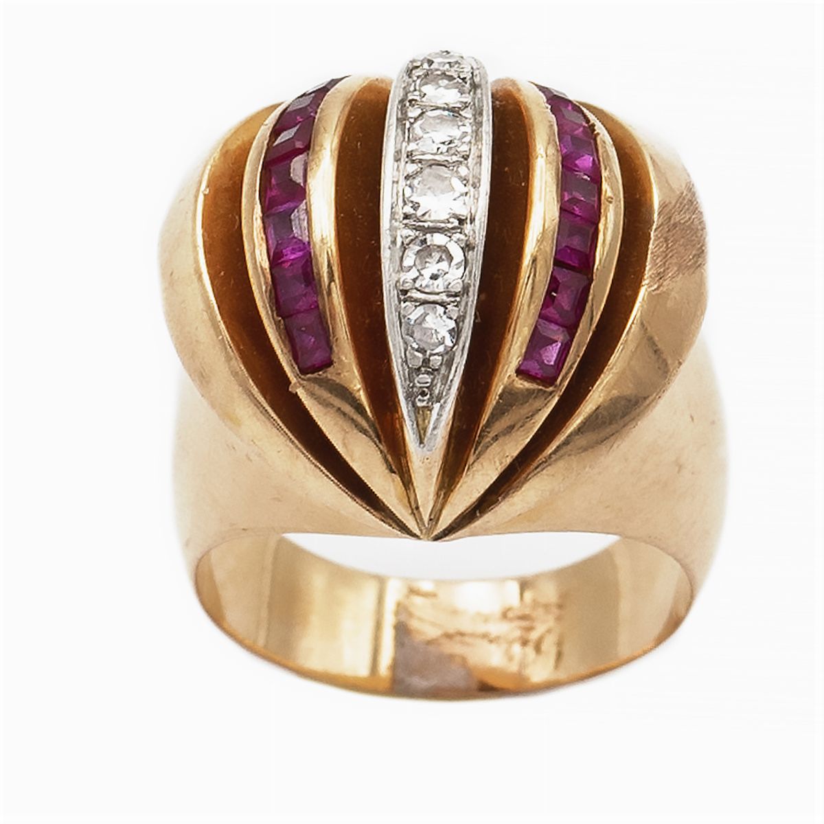 Anello Bombé in Oro Giallo 18kt Diamanti e Rubini