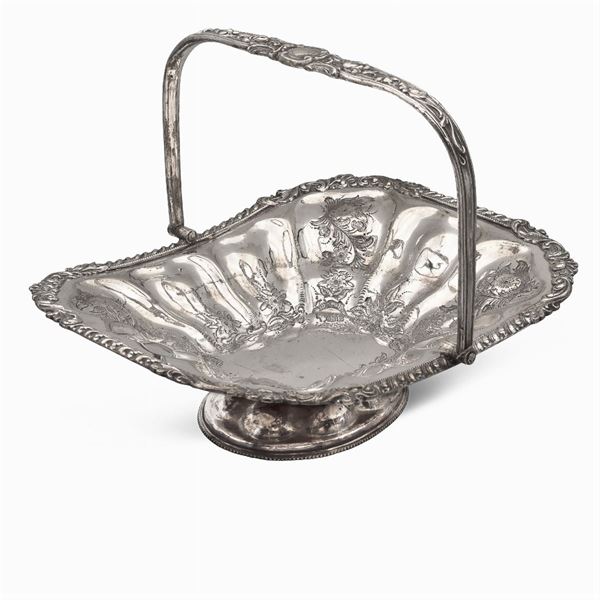 Silver plated metal basket with handle  (England, 19th-20th century)  - Auction FINE SILVER AND THE ART OF THE TABLE - Colasanti Casa d'Aste
