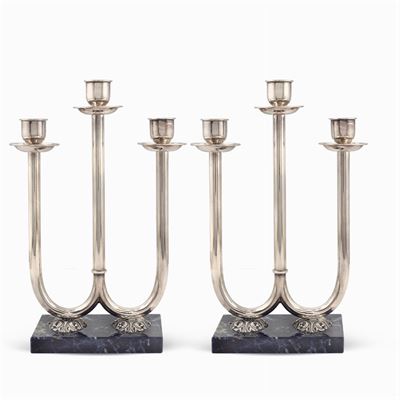 Coppia di Candelabri in Argento a Tre Fiamme