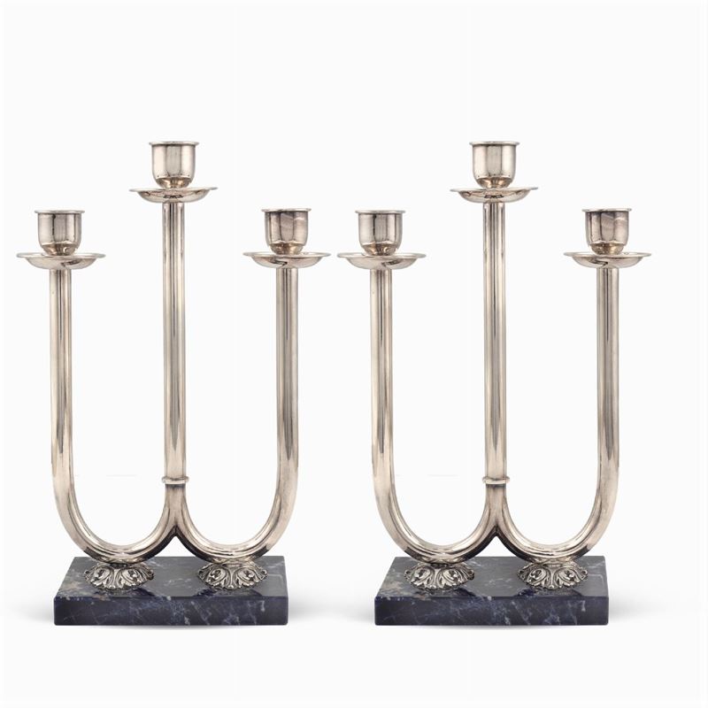 Coppia di Candelabri in Argento a Tre Fiamme