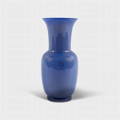 Venini, Vaso in Vetro Opalino Blu e Foglia Oro