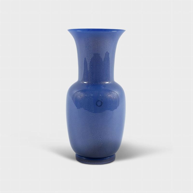 Venini, Vaso in Vetro Opalino Blu e Foglia Oro