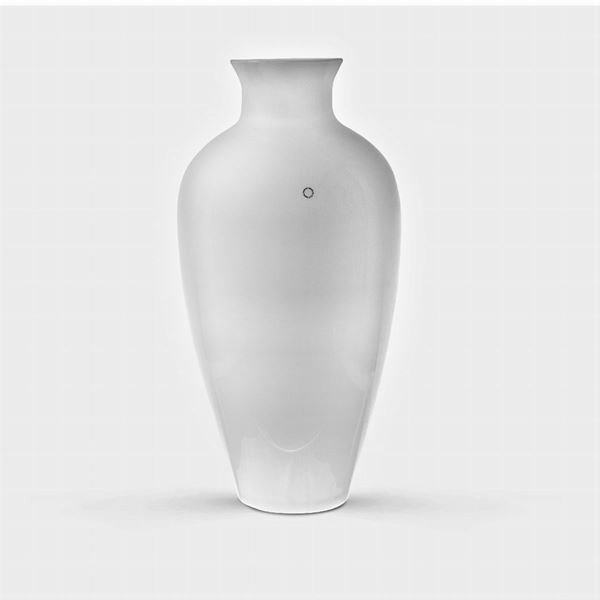 Venini, grande vaso opalino in vetro lattimo