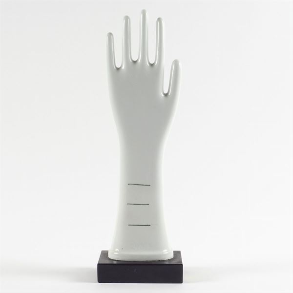 Rosenthal, mano espositore per guanti in porcellana bianca