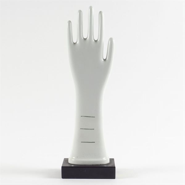 Rosenthal, white porcelain hand for gloves