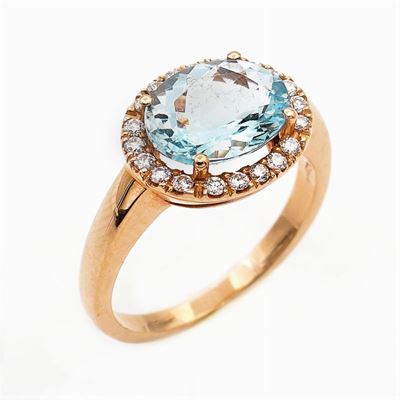 Anello in Oro Rosa 18kt con Acquamarina
