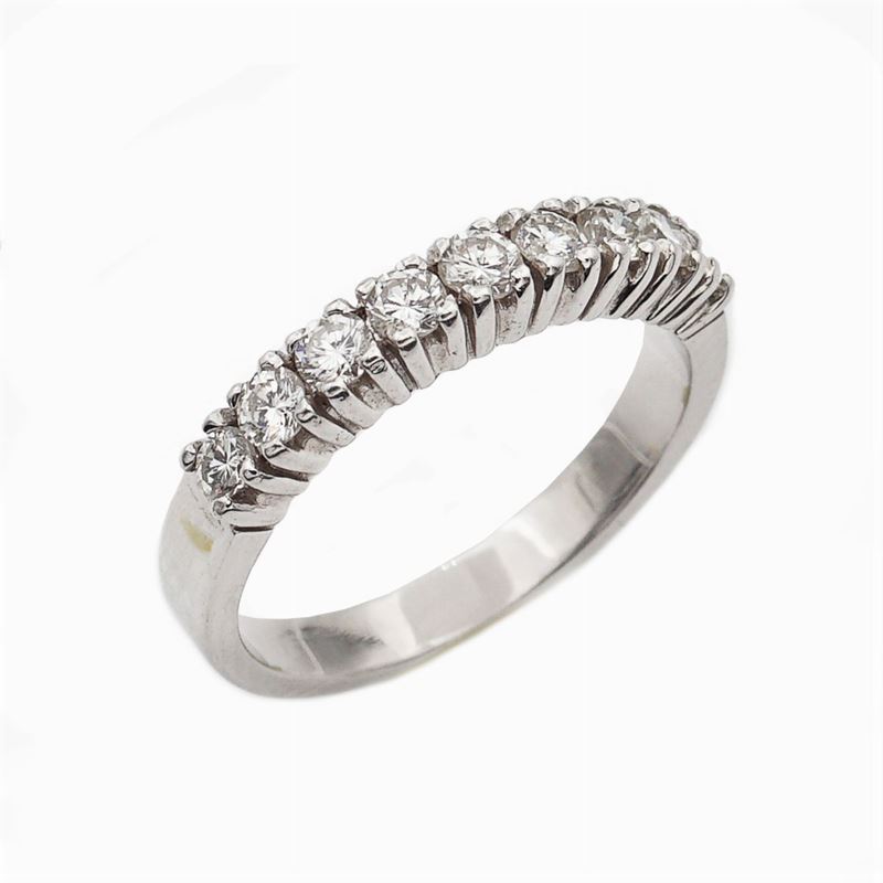 Anello Riviere in Oro Bianco 18kt con Nove Diamanti