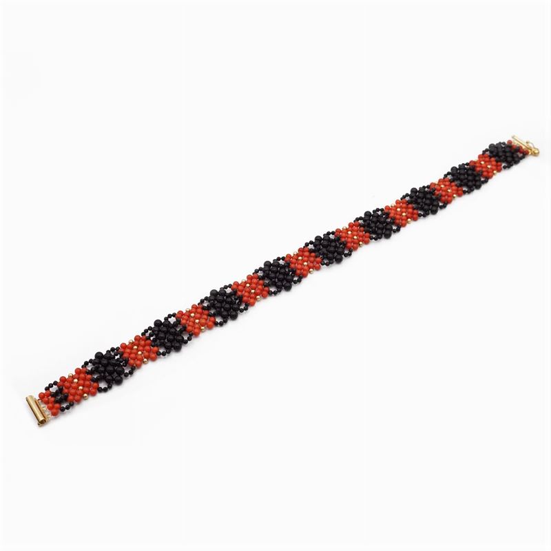 Choker in Oro Giallo 18kt Corallo e Onice Nero