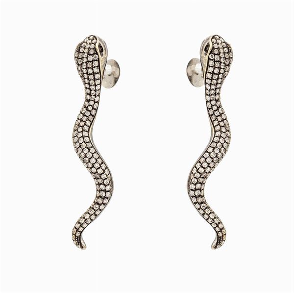 Orecchini serpenti in oro nero 18kt e diamanti
