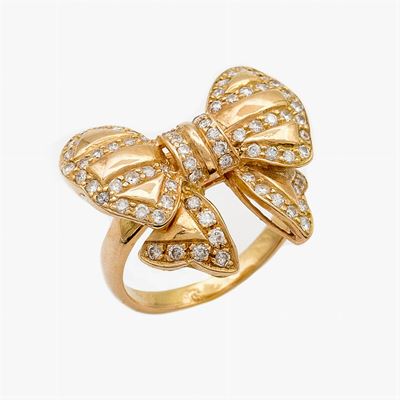 Anello Fiocco in Oro Giallo 18kt e Diamanti