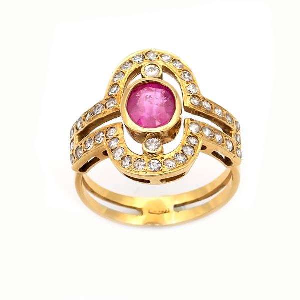 18kt yellow gold with oval ruby ring  - Auction TIMED AUCTION  JEWELS AND WATCHES - Colasanti Casa d'Aste