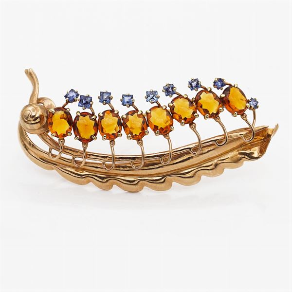 Spilla a motivo floreale in oro rosa 14kt  (anni 40/50)  - Asta GIOIELLI E OROLOGI  - Colasanti Casa d'Aste