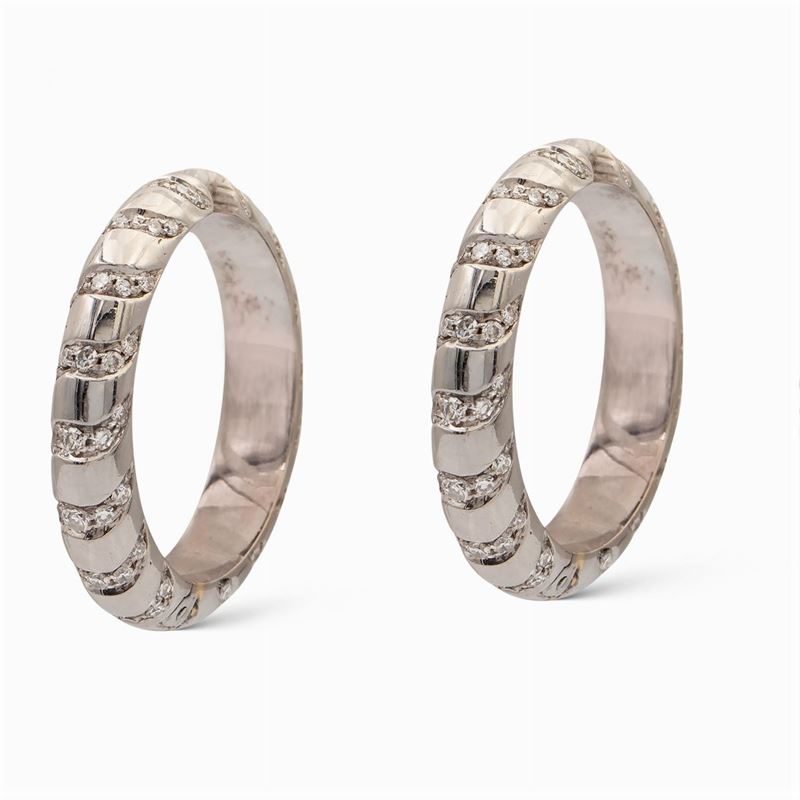 Orecchini Cerchi in Oro Bianco 18kt e Diamanti
