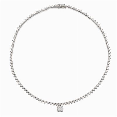 Collana Riviere con un Diamante Taglio Brillante