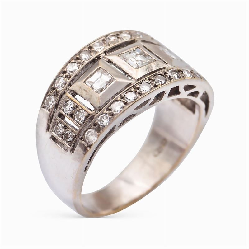 Anello a Fascia in Oro Bianco 18kt e Diamanti