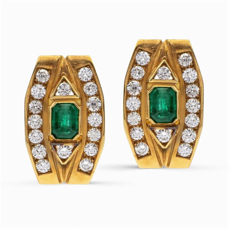 Orecchini Pendenti in Oro Giallo 18kt Smeraldi e Diamanti