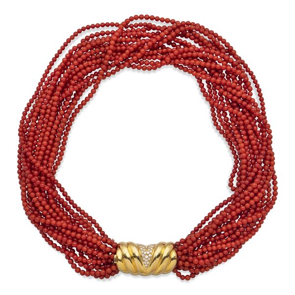 Red coral torchon necklace