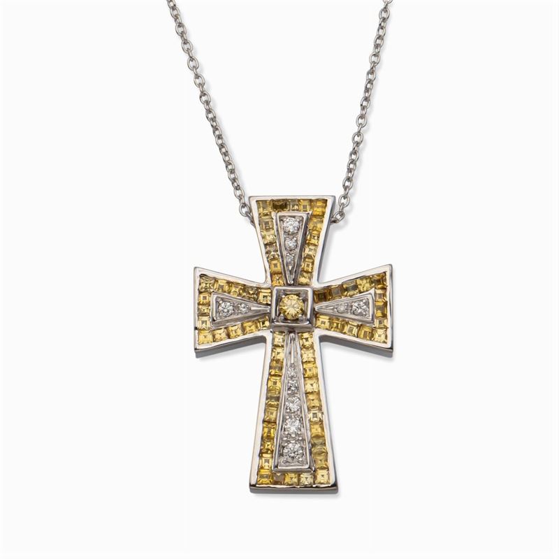 Pendente Croce in Oro Bianco 18kt Diamanti e Zaffiri Gialli