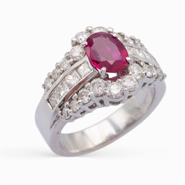 Anello in oro bianco 18kt con rubino birmano naturale