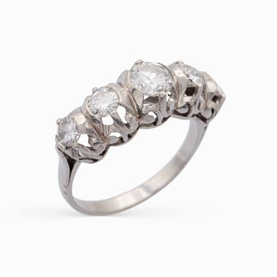 Anello Rivière in Platino con Cinque Diamanti