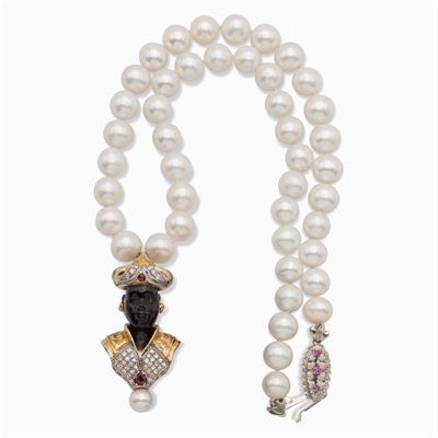 Collana Ad un Filo di Perle Coltivate con Moretto Pendente