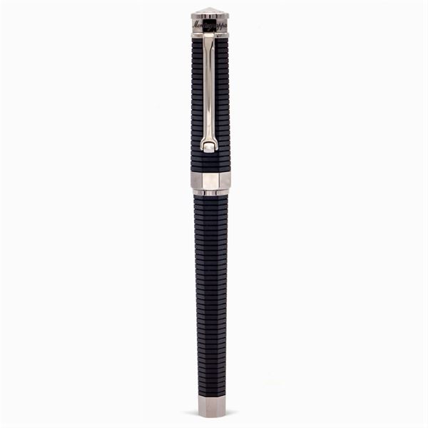 Montegrappa collezione NeroUno Linea, penna stilografica