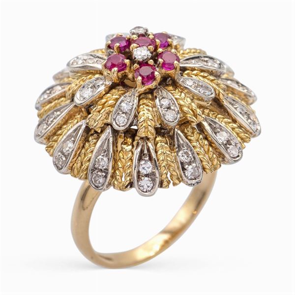 Anello in oro giallo e bianco 18kt diamanti e rubini