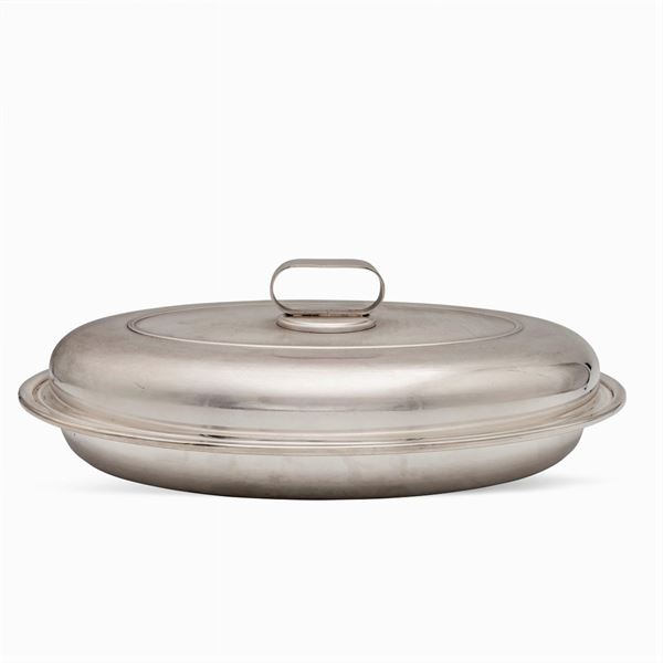 Silver vegetable dish