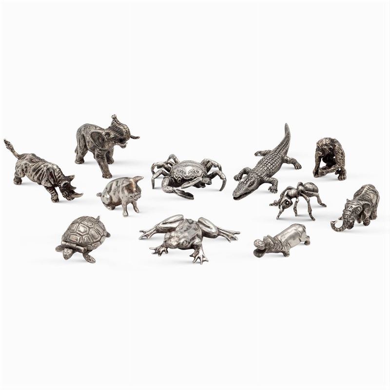 Gruppo di Decorazioni in Argento (11)