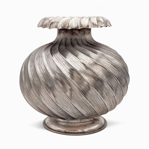 Mario Buccellati, vaso in argento