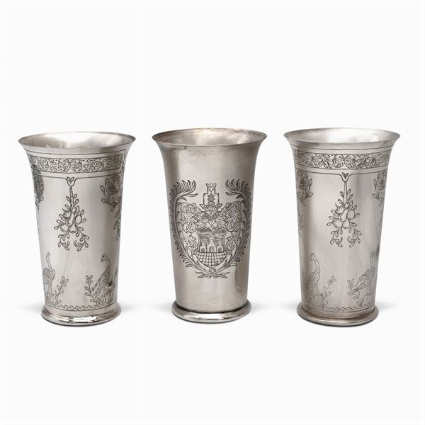 Tre bicchieri in argento  (Italia, XX Sec.)  - Asta DIPINTI |ARREDI | OGGETTI D'ARTE - Colasanti Casa d'Aste