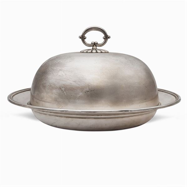 Silver vegetable dish