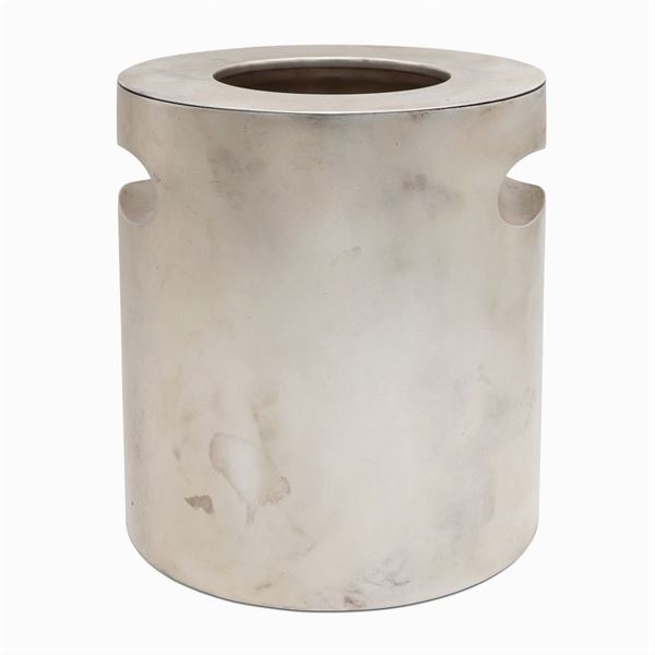 Silver ice bucket