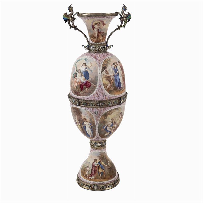 Vaso in Argento e Smalti Policromi