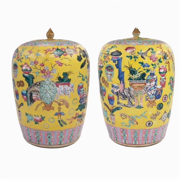 Pair of polychrome porcelain Pink Family vases