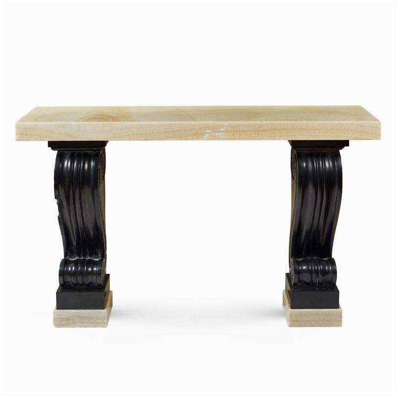 Console in Marmo