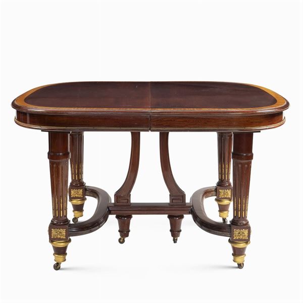 Tavolo da pranzo in mogano e satinwood