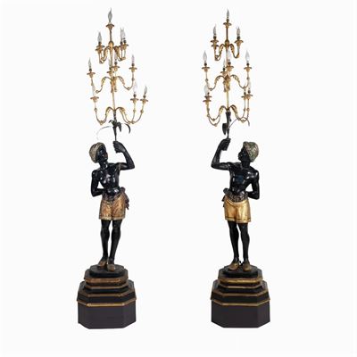Coppia di Sculture in Legno Laccato e Dorato