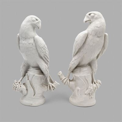 Kpm, Coppia di Sculture in Porcellana Blanc De China