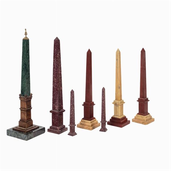 Collection of different marbles obelisks (7)  (20th century)  - Auction PAINTINGS | FURNITURE | WORKS OF ART - Colasanti Casa d'Aste
