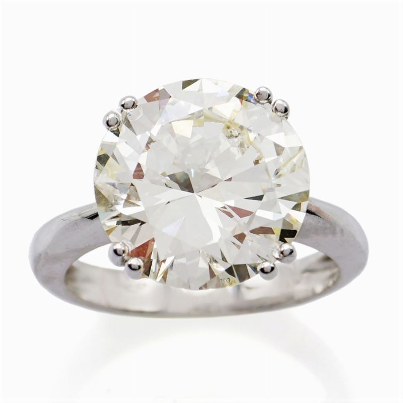 Anello Solitario con Diamante Ct 6,74