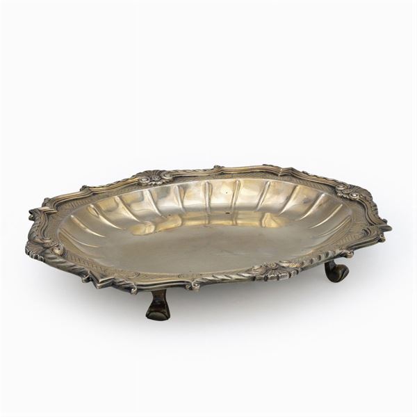 Small silver tray  (London)  - Auction FINE SILVER AND ART OF THE TABLE - Colasanti Casa d'Aste